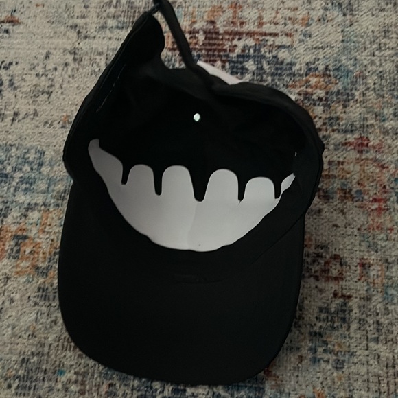 Timmy Hilfiger black cap - Picture 3 of 6